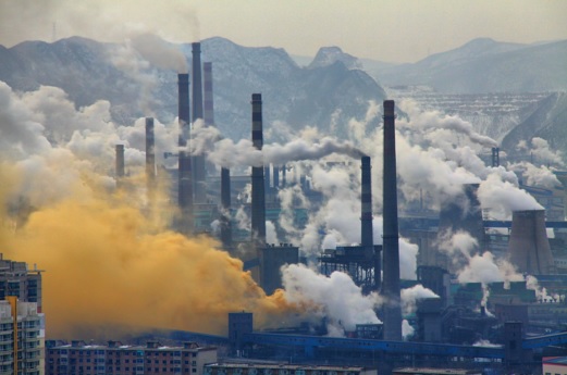 Siderúrgicas em Benxi, China: velha economia está ficando para trás. Foto: Andreas Habich