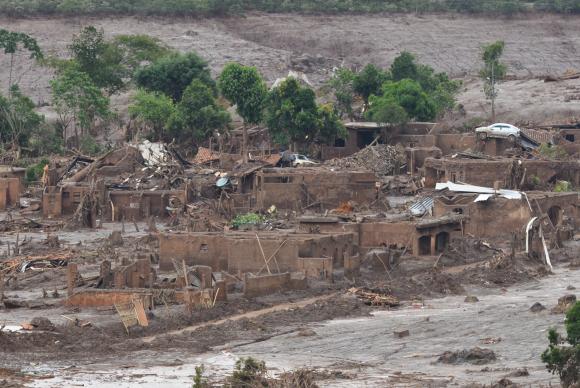 Mariana (MG) - Distrito de Bento Rodrigues foi atingido pela lama devido ao rompimento de duas barragens de rejeitos da mineradora Samarco (Antonio Cruz/Agência Brasil)