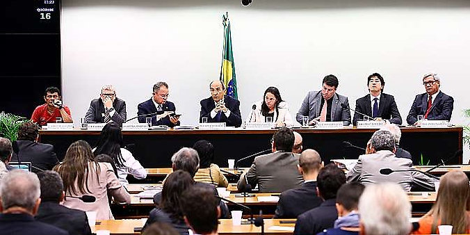 Audiência pública conjunta das comissões de Integração Nacional, Desenvolvimento Regional e da Amazônia (CINDRA), de Minas e Energia (CME) e de Meio Ambiente e Desenvolvimento Sustentável (CMADS) para discutir o cumprimento das condicionantes por parte do Consórcio Norte e Energia na construção da Usina de Belo Monte na Bacia do Xingu