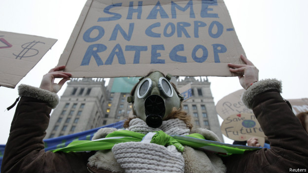 Ativista protesta contra conferência do clima (foto: Reuters)